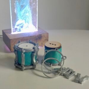 Blue/chrome salt n pepper shakers
